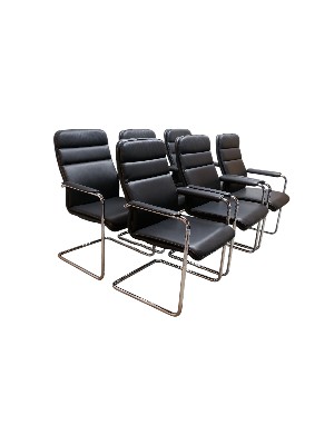 Set van 6 leren Thonet stoelen